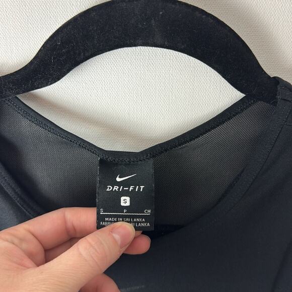 Nike‎ Tank Top - Women's Small - Picture 2 of 4